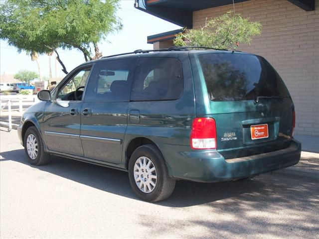 Kia Sedona 2002 photo 2