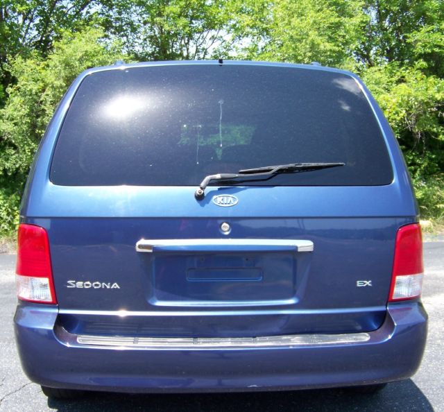 Kia Sedona 2002 photo 1