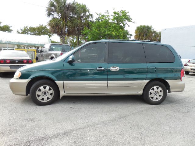 Kia Sedona 2002 photo 2