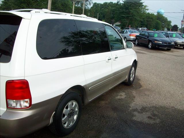 Kia Sedona 2002 photo 2