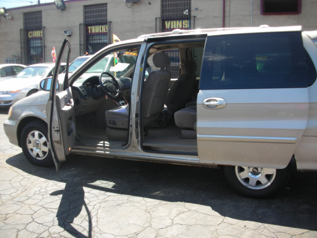 Kia Sedona 2002 photo 12