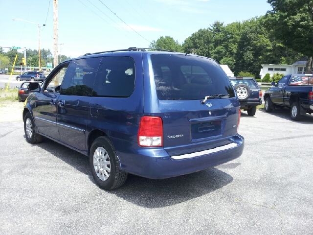 Kia Sedona 2002 photo 2