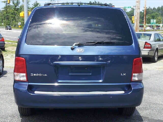 Kia Sedona 2002 photo 4