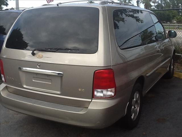 Kia Sedona 2002 photo 4