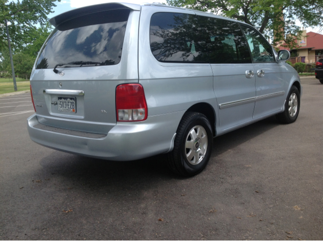 Kia Sedona 2002 photo 2