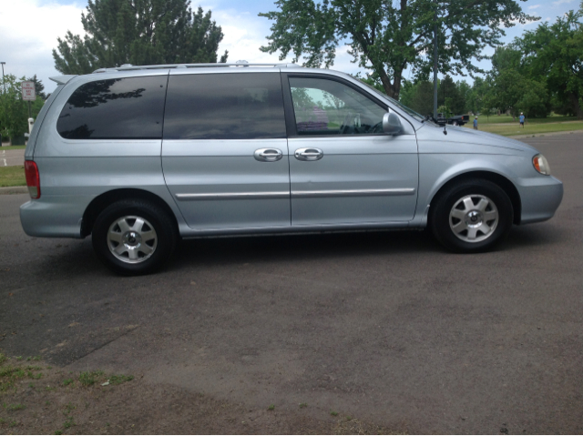 Kia Sedona 2002 photo 3