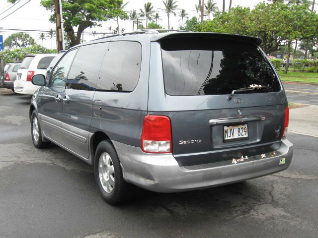 Kia Sedona 2002 photo 2