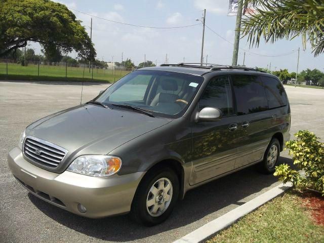 Kia Sedona 2002 photo 4