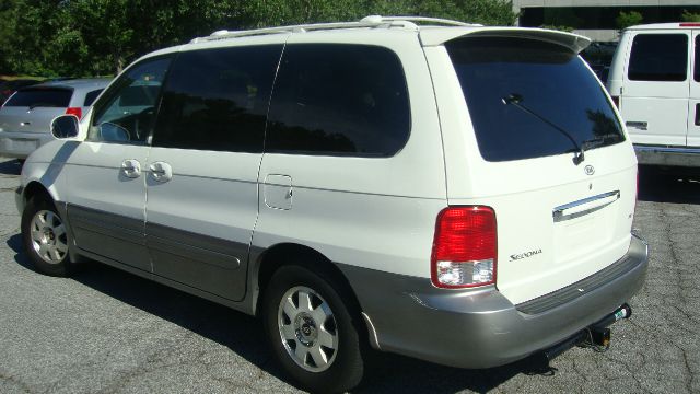 Kia Sedona 2002 photo 4