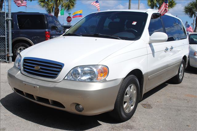 Kia Sedona Open-top MiniVan