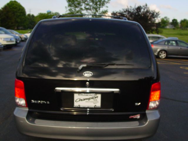 Kia Sedona 2002 photo 2