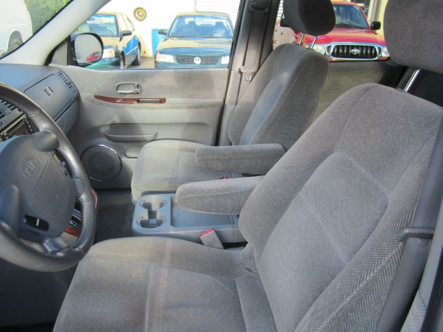 Kia Sedona 2002 photo 3