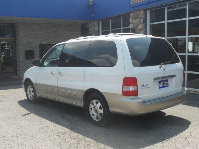 Kia Sedona 2003 photo 4