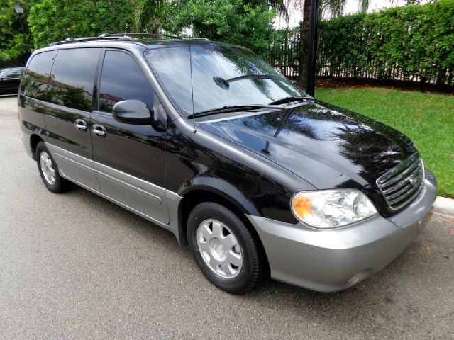 Kia Sedona 2003 photo 3