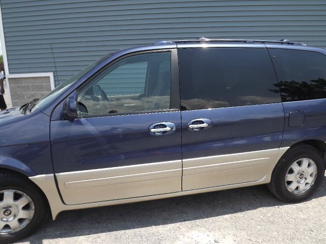 Kia Sedona 2003 photo 9