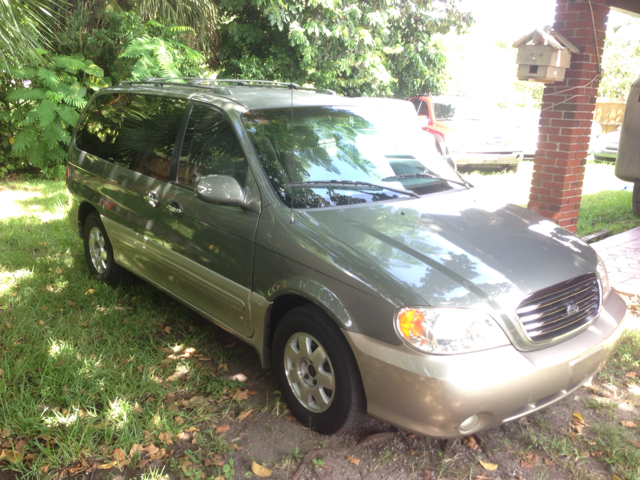 Kia Sedona 2003 photo 4