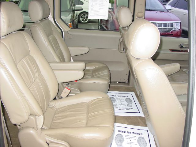 Kia Sedona 2003 photo 1