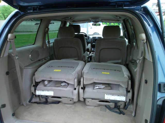 Kia Sedona 2003 photo 2