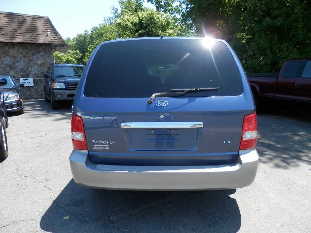 Kia Sedona 2003 photo 1