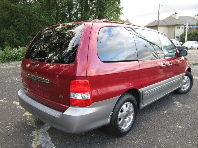 Kia Sedona Open-top MiniVan