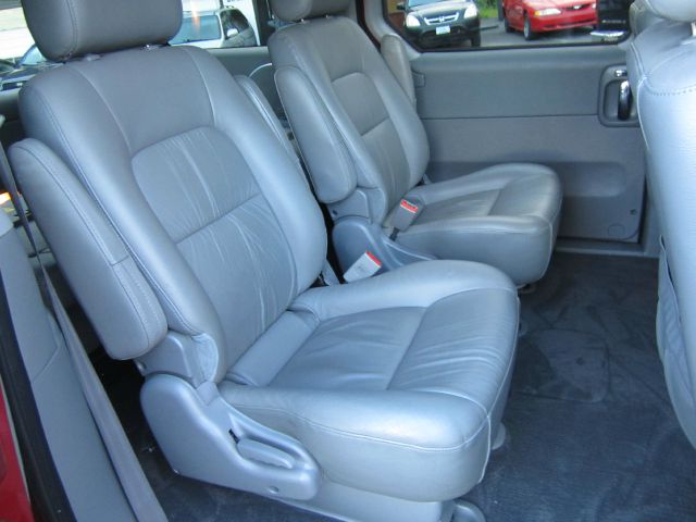 Kia Sedona 2003 photo 4