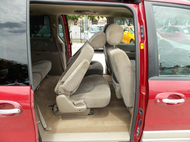 Kia Sedona 2003 photo 18