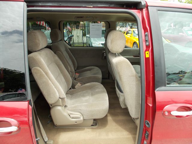 Kia Sedona 2003 photo 31