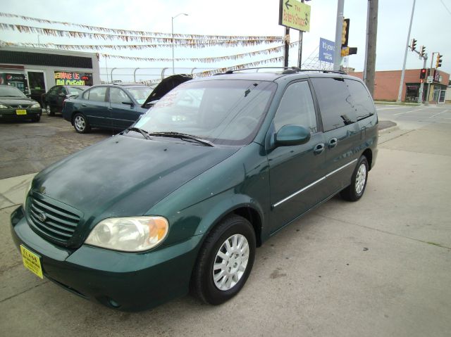 Kia Sedona 2003 photo 2