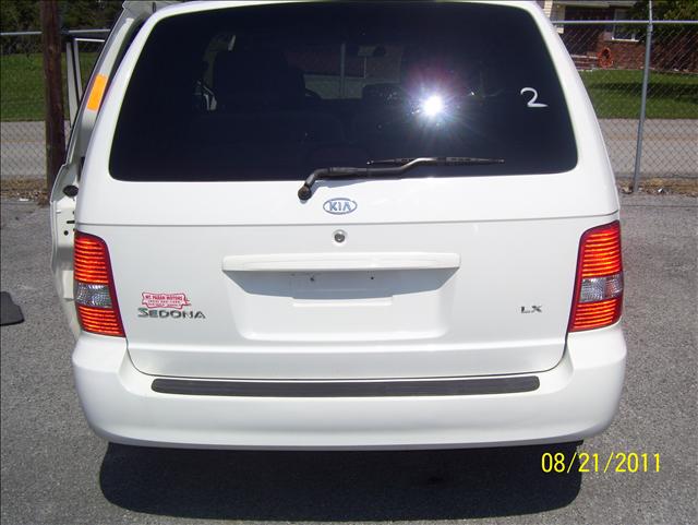 Kia Sedona 2003 photo 2