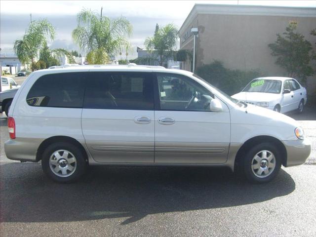 Kia Sedona 2003 photo 2