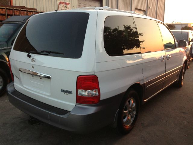 Kia Sedona 2004 photo 2