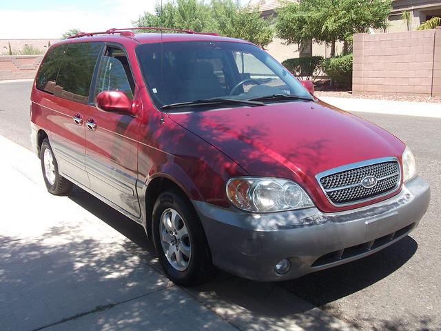 Kia Sedona 2004 photo 5