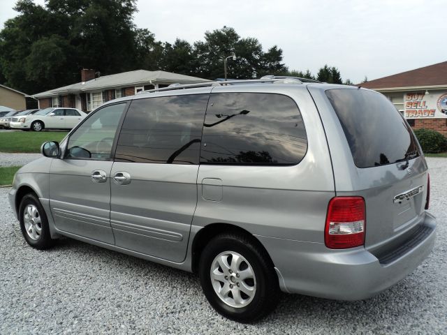 Kia Sedona 2004 photo 4