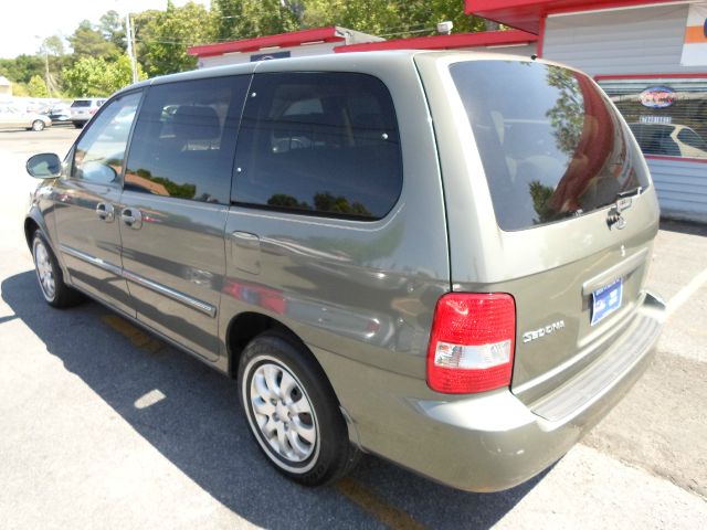 Kia Sedona 2004 photo 1