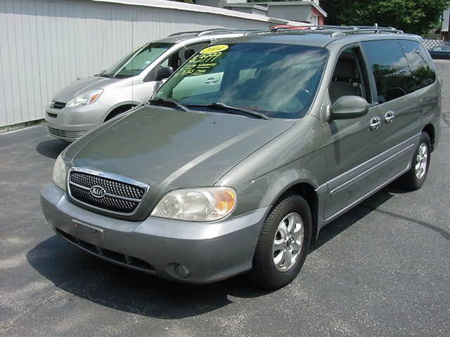 Kia Sedona 2004 photo 1