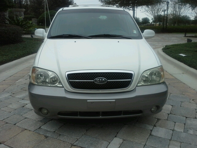 Kia Sedona 2004 photo 4