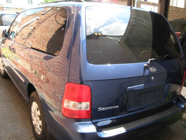 Kia Sedona 2004 photo 4