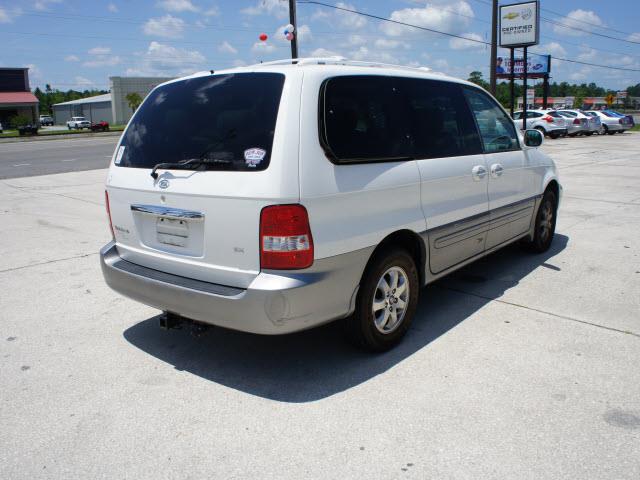 Kia Sedona 2004 photo 13