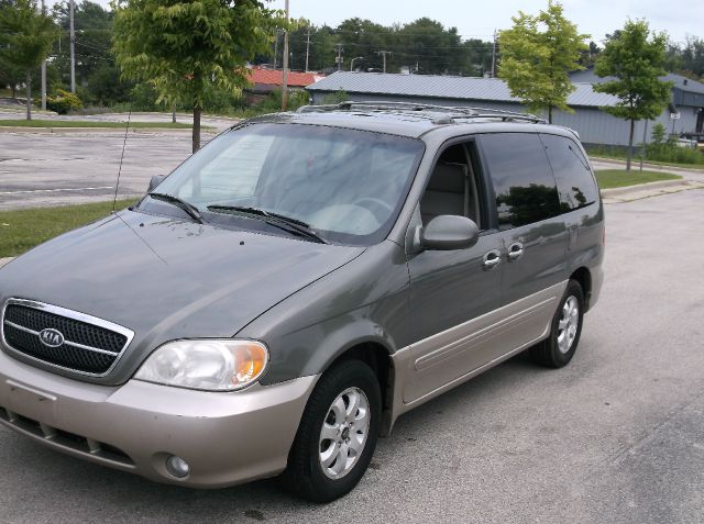 Kia Sedona Open-top MiniVan