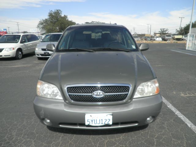 Kia Sedona Open-top MiniVan