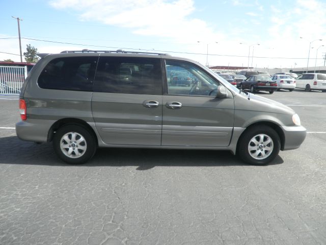 Kia Sedona 2004 photo 2