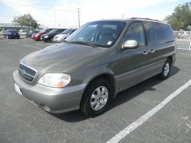 Kia Sedona 2004 photo 4