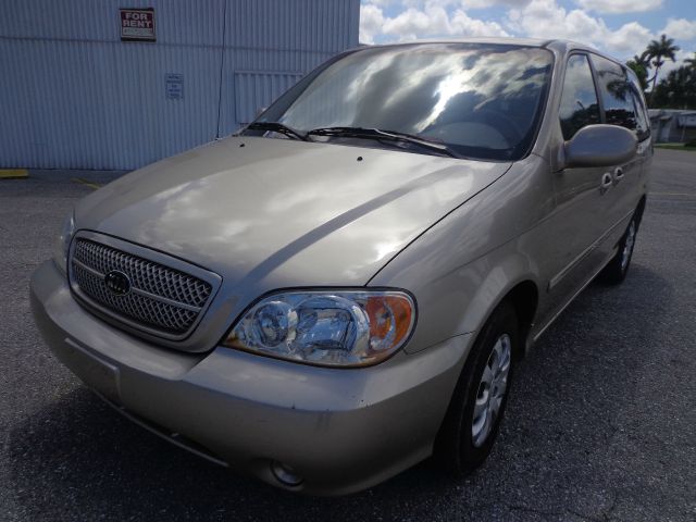 Kia Sedona 2004 photo 4