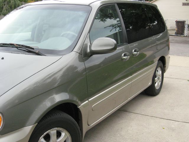 Kia Sedona 2005 photo 3