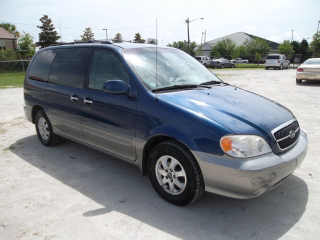 Kia Sedona 2005 photo 2