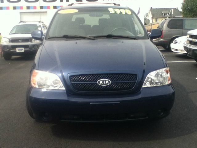 Kia Sedona 2005 photo 4