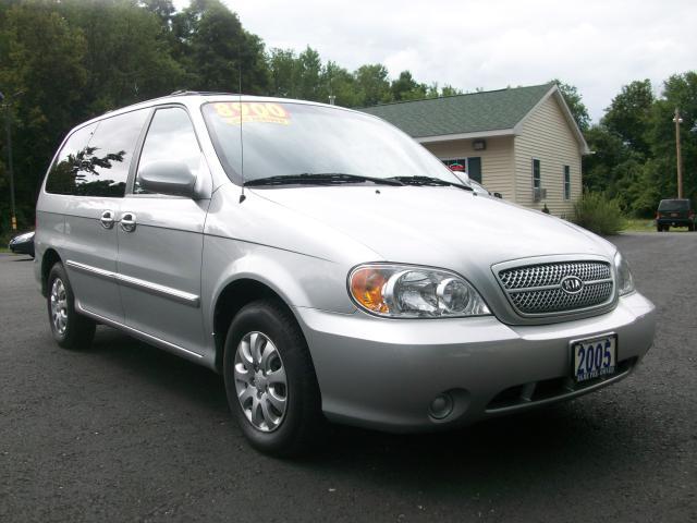 Kia Sedona Elk Conversion Van MiniVan