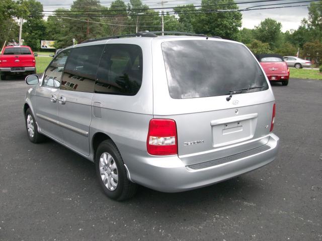 Kia Sedona 2005 photo 4