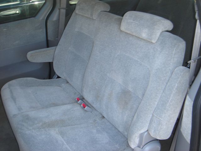 Kia Sedona 2005 photo 2