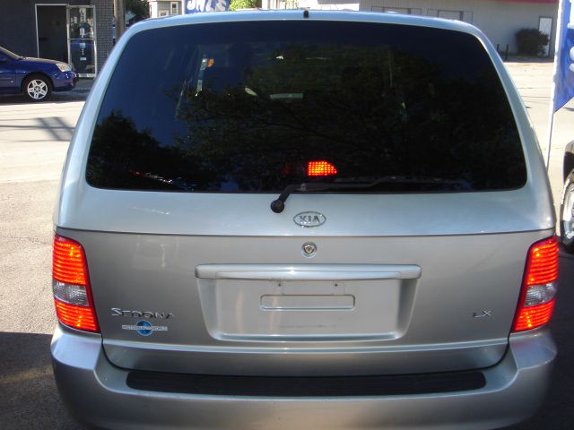 Kia Sedona 2005 photo 3